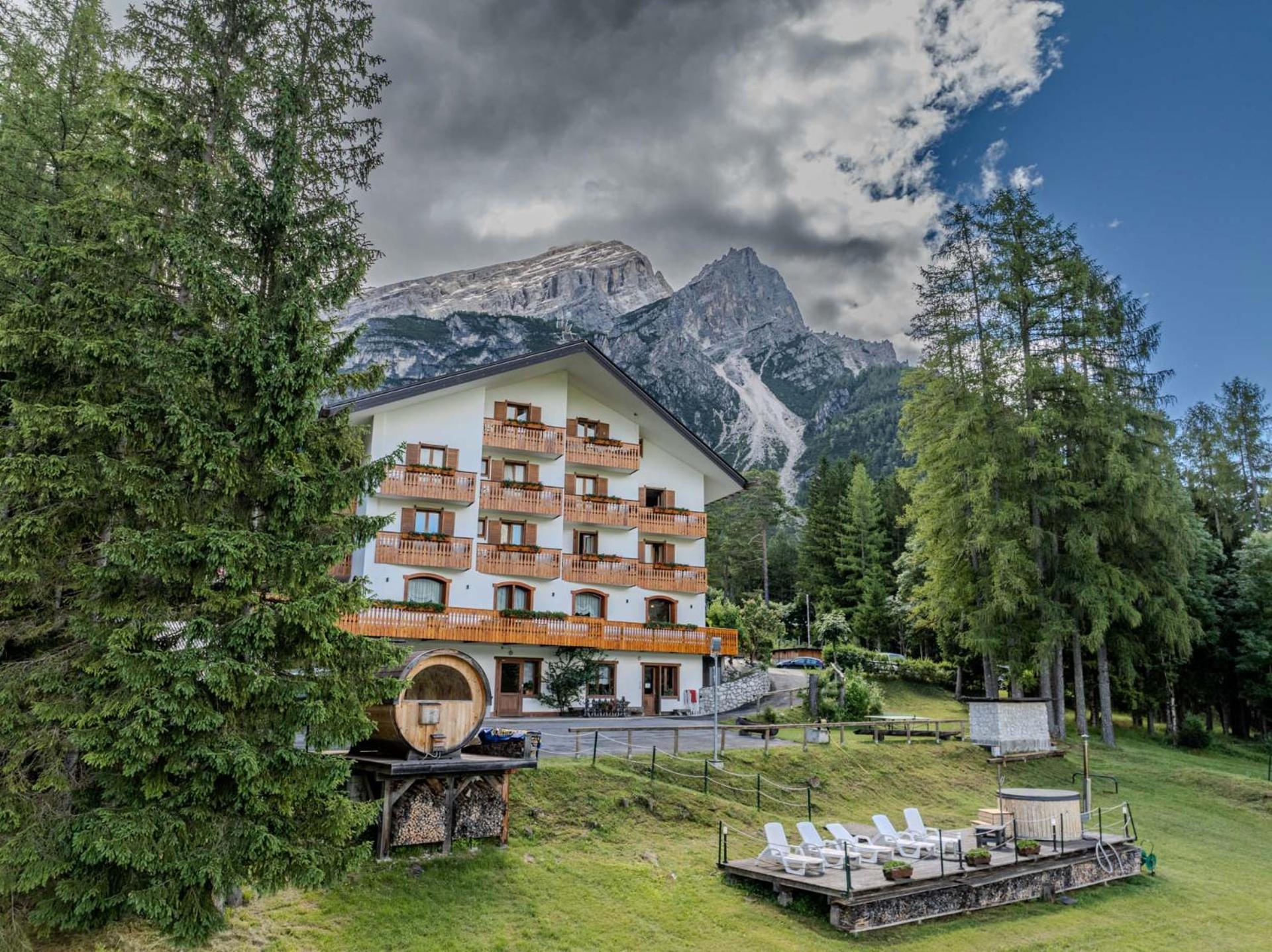 Hotel Il Cardo San Vito di Cadore Exterior foto